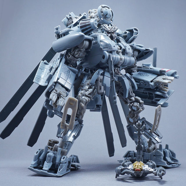 レビュー：TFスタジオシリーズ SS-08 ブラックアウト | 超偏見超変形