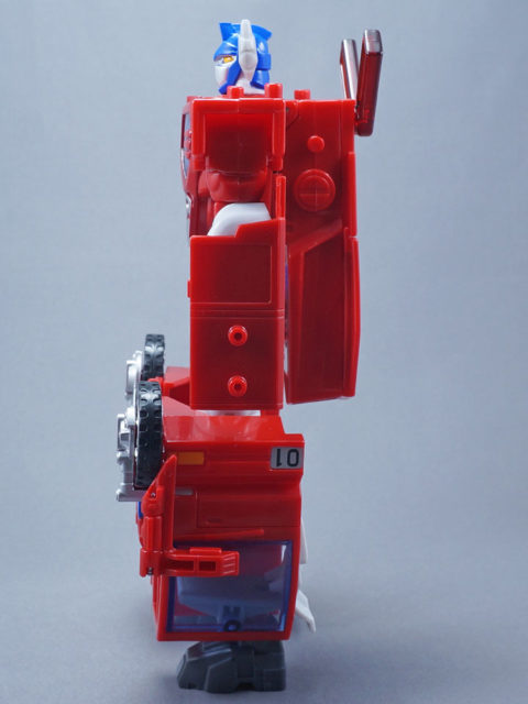 アンコール ゴッドファイヤーコンボイ
ファイヤーコンボイ ロボットモード