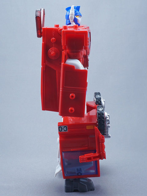 アンコール ゴッドファイヤーコンボイ
ファイヤーコンボイ ロボットモード