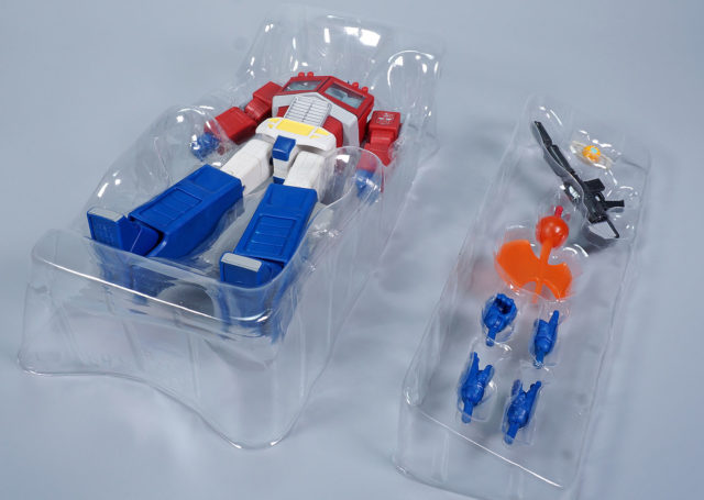 R.E.D オプティマスプライム パッケージ