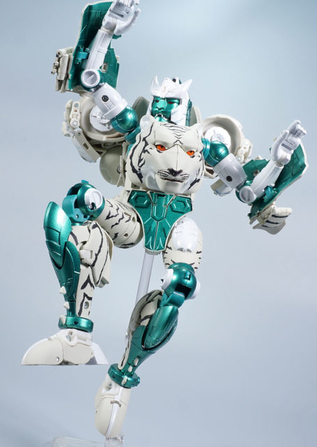 マスターピース タイガトロン ポーズ