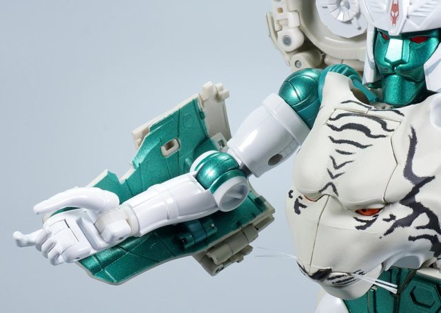 マスターピース タイガトロン ロボットモード
