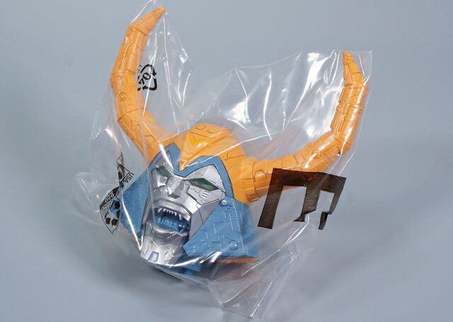 WAR FOR CYBERTRON ユニクロン 付属品