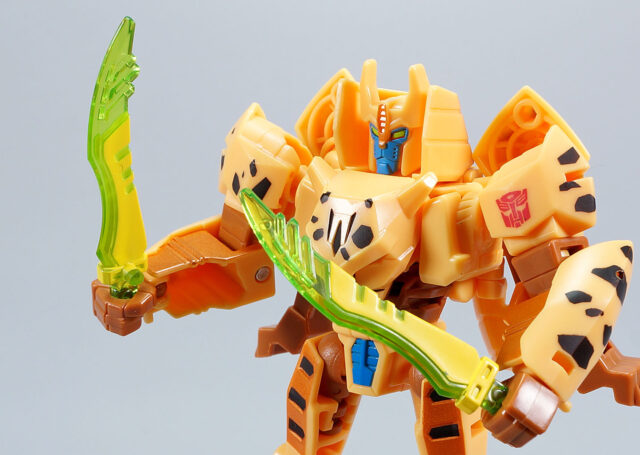 サイバーバース デラックスクラス チーター ロボットモード