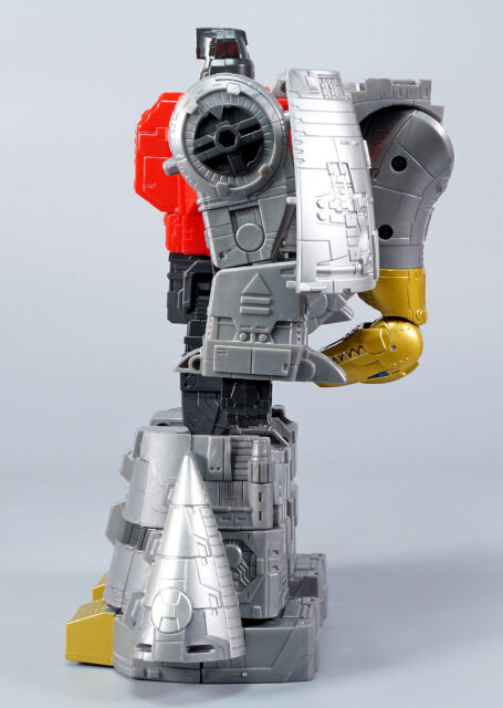 スタジオシリーズ スラージ ロボットモード