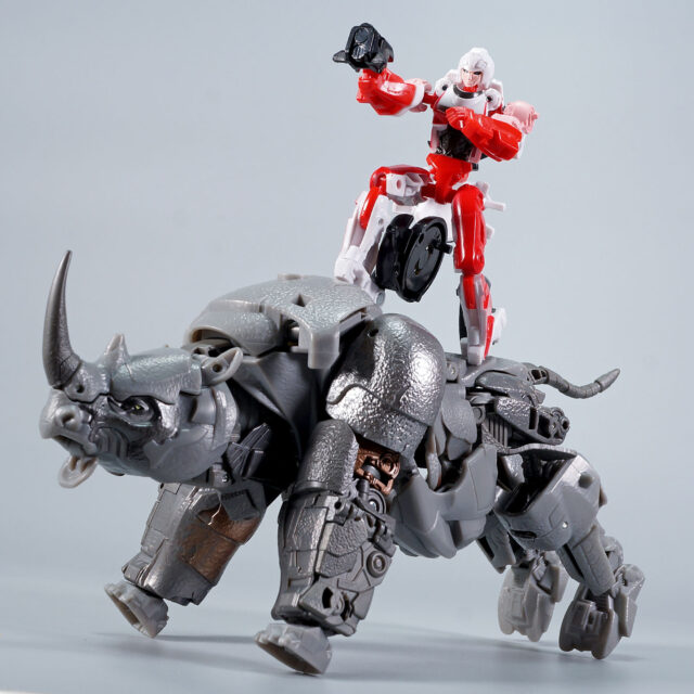 スタジオシリーズ ライノックス ポーズ