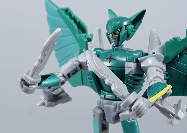 アーススパーク デラックスクラス ナイトシェード ロボットモード