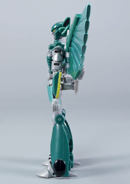 アーススパーク デラックスクラス ナイトシェード ロボットモード