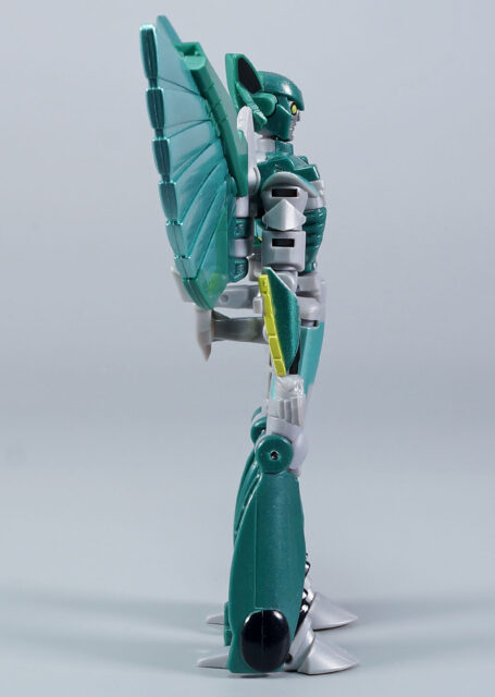 アーススパーク デラックスクラス ナイトシェード ロボットモード
