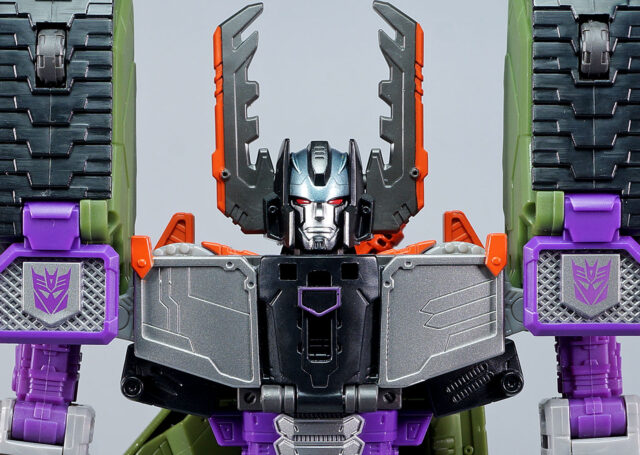 レガシー エボリューション アルマダユニバース メガトロン ロボットモード
