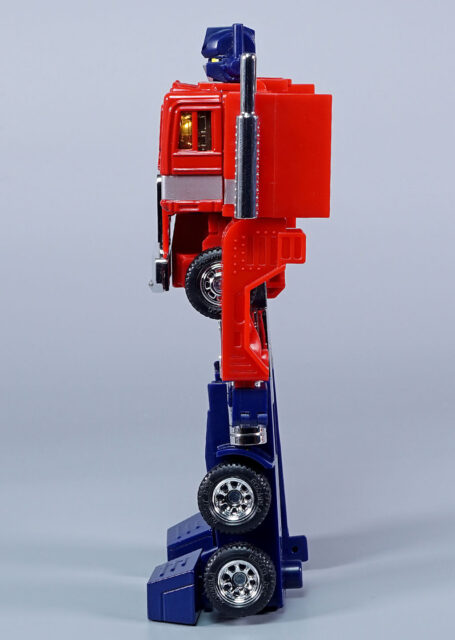 ミッシングリンク コンボイ ロボットモード
