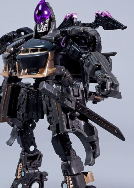 スタジオシリーズ ナイトバード ロボットモード