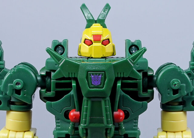 メイヘムアタックスクワッド 3パック バラージ ロボットモード