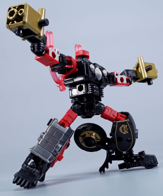 レガシー ユナイテッド スターレイダー ロードピッグ ポーズ