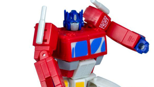 スタジオシリーズ『Transformers: Devastaion』版デラックスクラス「オプティマスプライム」画像